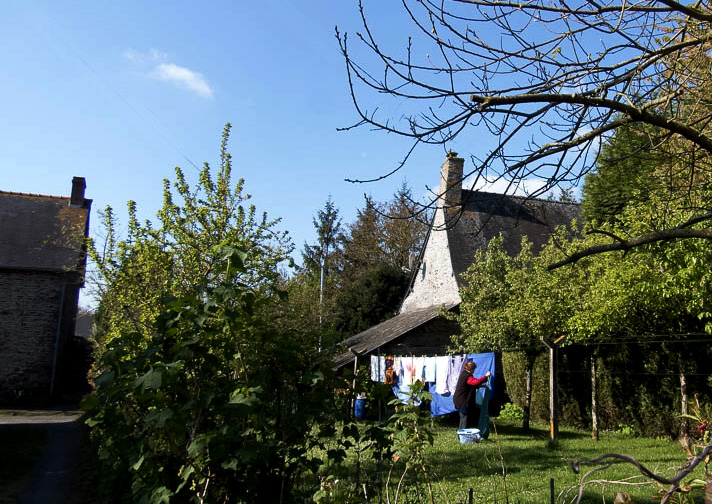 Bon Appetit:  A Note about Airbnb Locations in Northwestern France